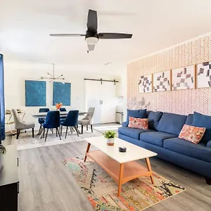 4 Bedroom Bungalow - 5 Min To Uptown , Charlotte United States
